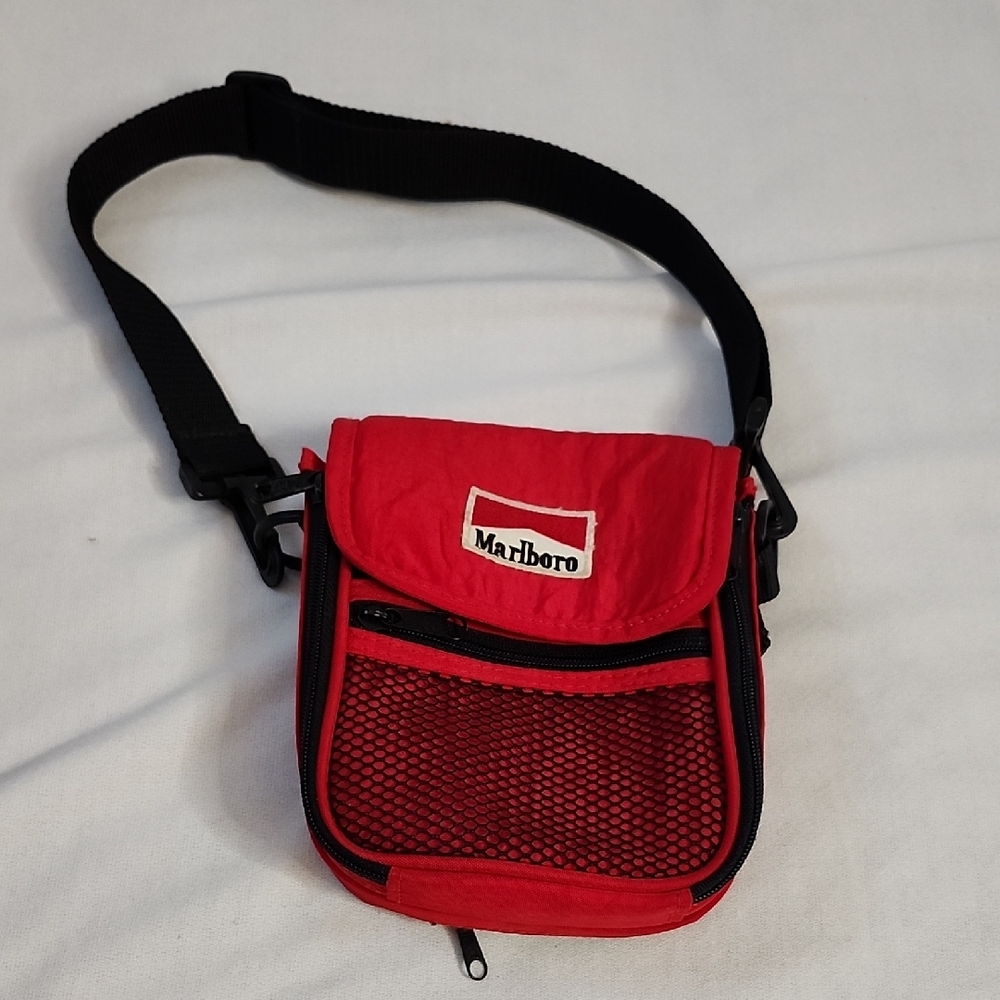 Vintage Marlboro Red CD Bag